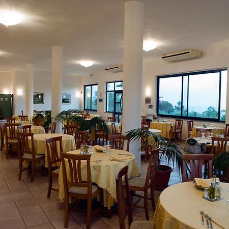 Villaggio Pineta Petto Bianco กาโปวาติกาโน ภายนอก รูปภาพ
