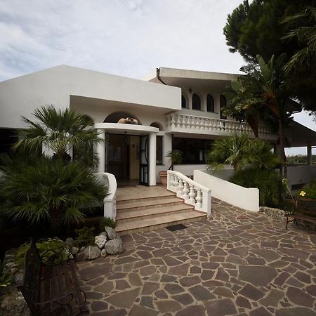 Villaggio Pineta Petto Bianco กาโปวาติกาโน ภายนอก รูปภาพ