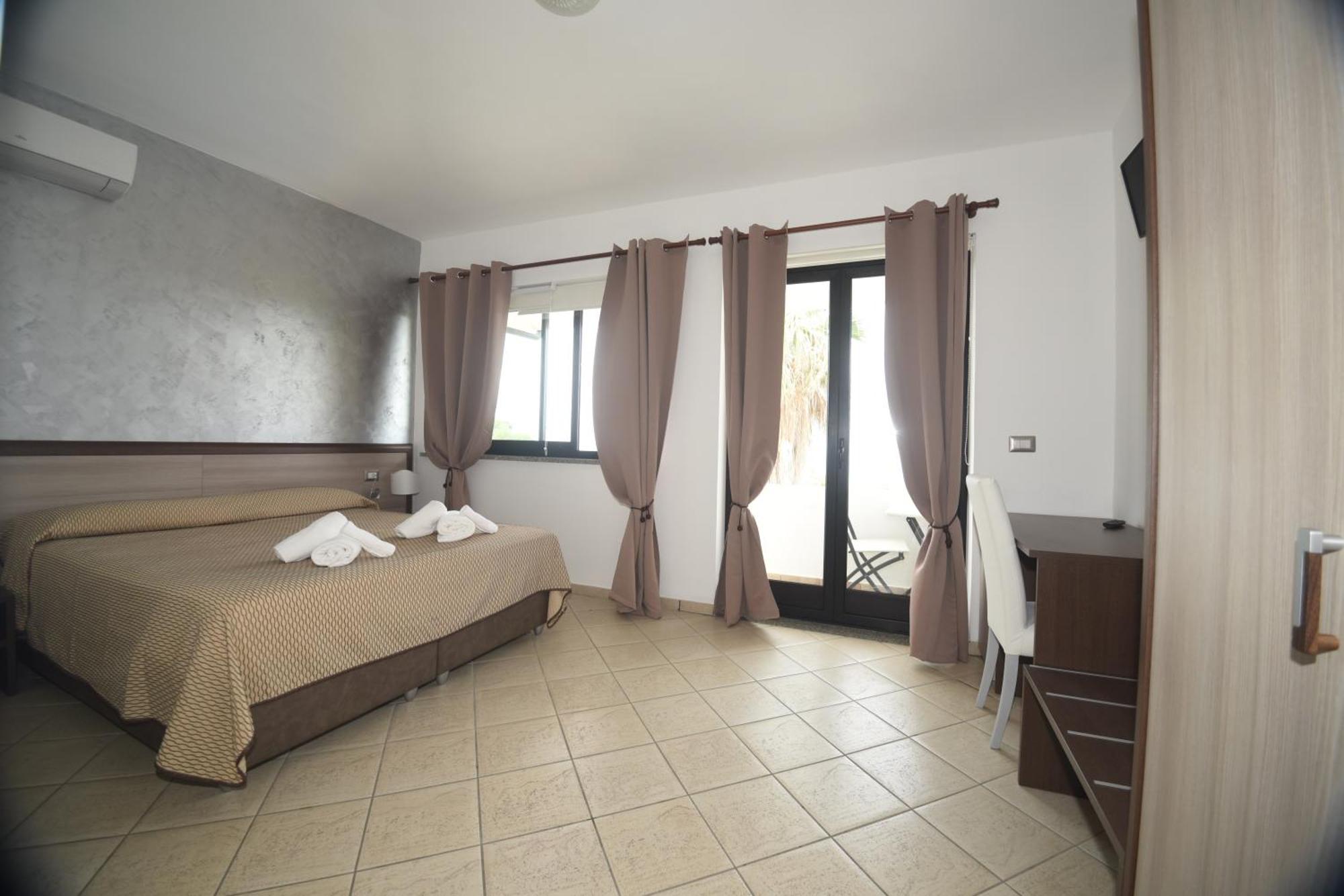 Villaggio Pineta Petto Bianco กาโปวาติกาโน ห้อง รูปภาพ