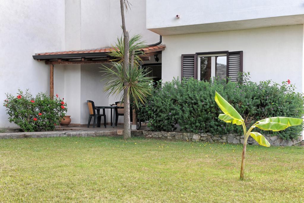 Villaggio Pineta Petto Bianco กาโปวาติกาโน ห้อง รูปภาพ