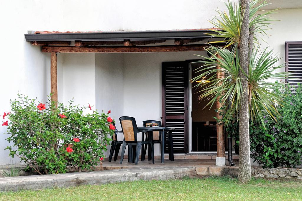 Villaggio Pineta Petto Bianco กาโปวาติกาโน ห้อง รูปภาพ