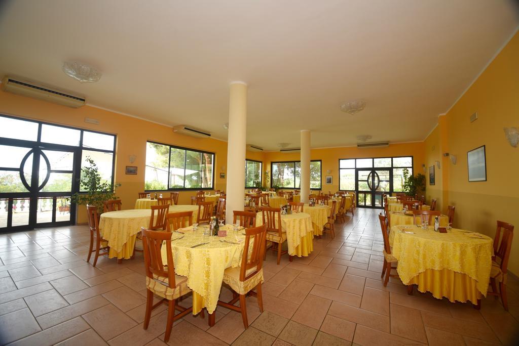 Villaggio Pineta Petto Bianco กาโปวาติกาโน ภายนอก รูปภาพ
