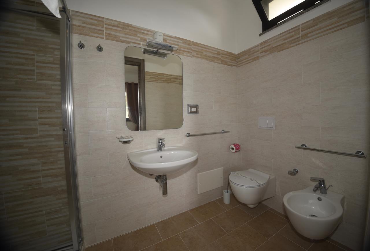 Villaggio Pineta Petto Bianco กาโปวาติกาโน ห้อง รูปภาพ